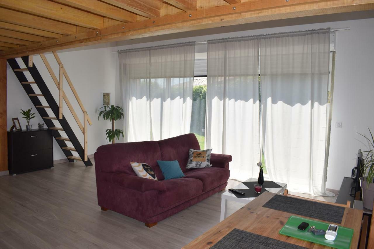 Appartement Loft Le Mistral avec SPA extérieur en saison à Maillane Extérieur photo